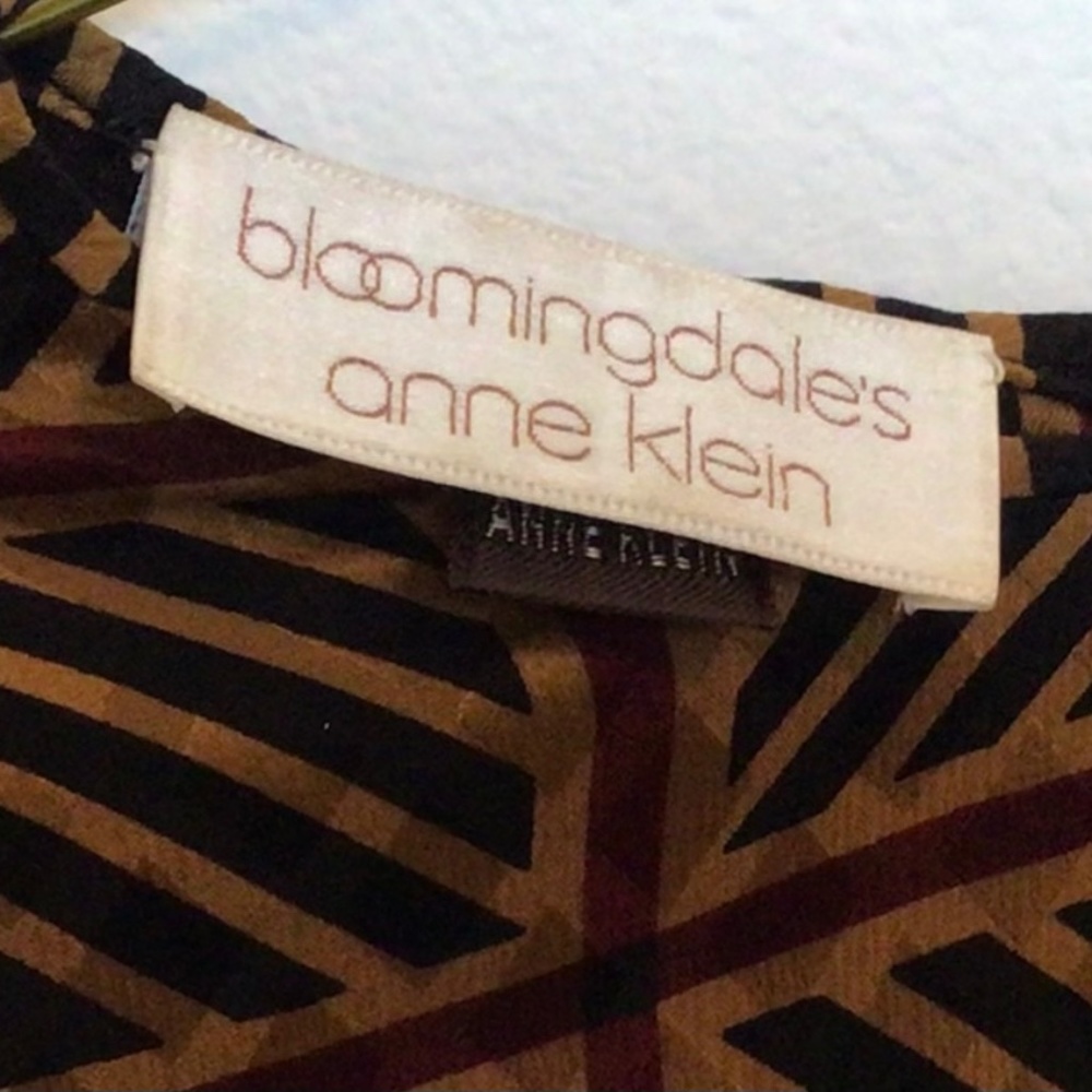 Lovely Ladies Anne Klein, Size 4, Bloomingdale’s - Size 4